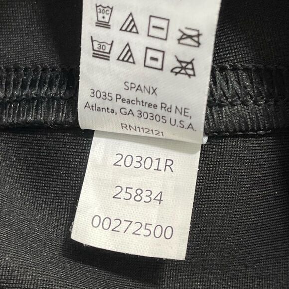 Spanx Faux Patent Leather Black Leggings Size LARGE Style 20301R - Picture 10 of 13